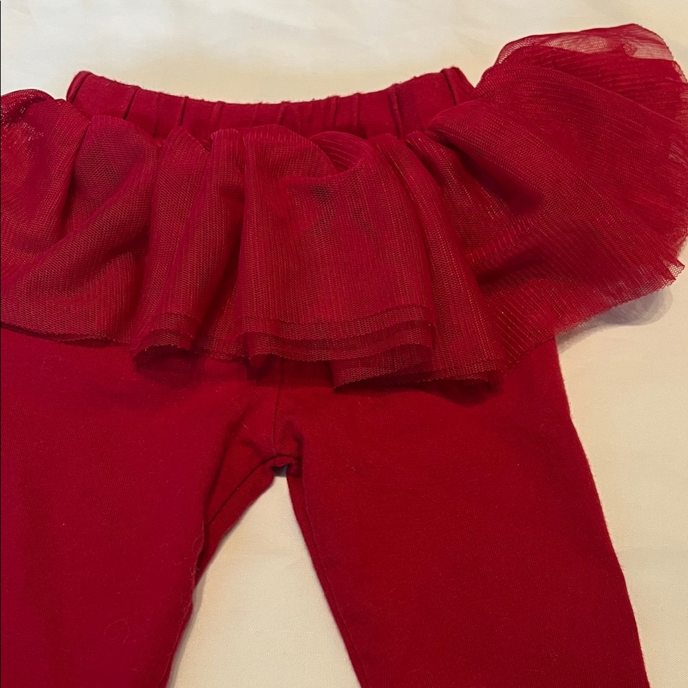 “Bundle 10/$13” Red Baby Leggings 0-3M with Tulle Skirt - Picture 4 of 6